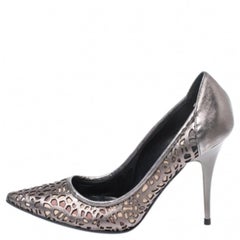Burberry Metallic Olive Green Laser Cut Nova Check Pointed Toe Pumps Size 38.5