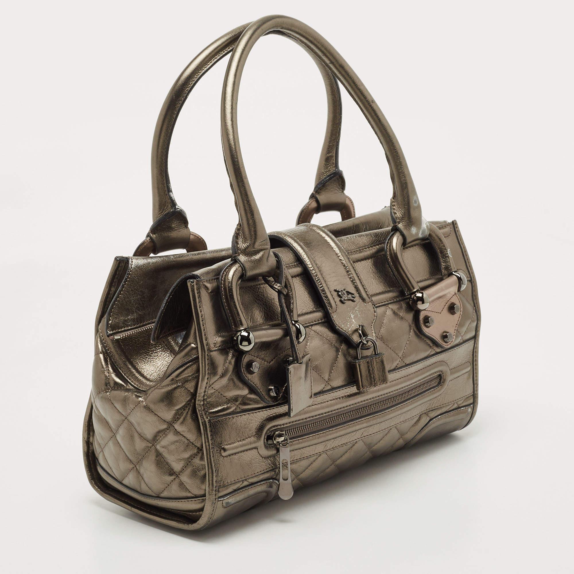 Burberry Metallic Quilted Leather Manor Satchel In Good Condition For Sale In Dubai, Al Qouz 2