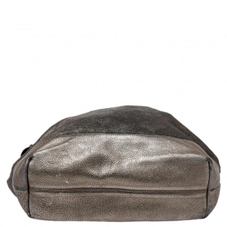 Burberry Metallic Silver Leather Large Hobo For Sale 2