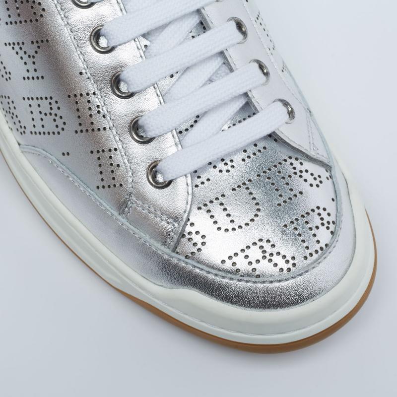 Burberry Metallic Silver Perforated Leather Timsbury Low Top Sneakers Size 42 1