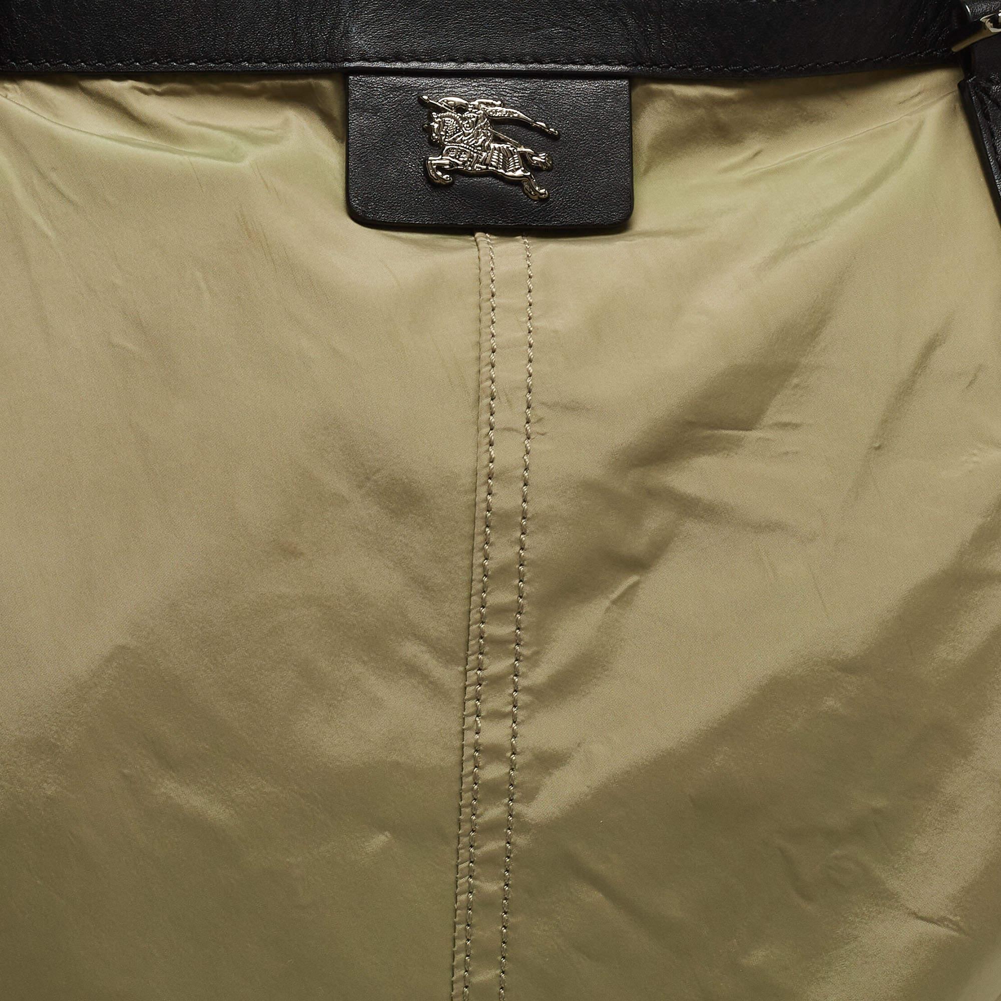 Burberry Military Green Nylon and Leather Buckleigh Tote For Sale 4