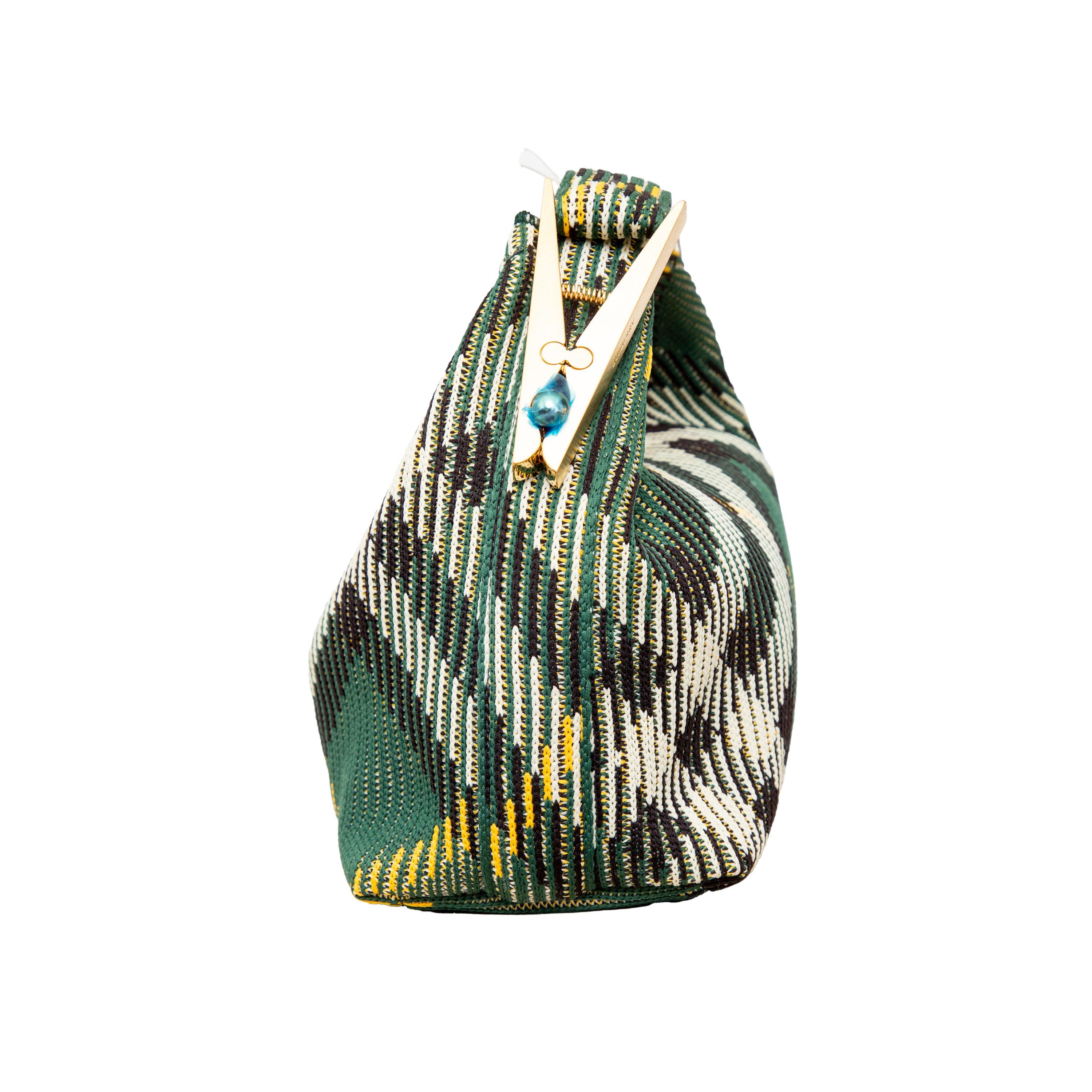 Women's Burberry Mini Peg Duffle Bag - '20s For Sale