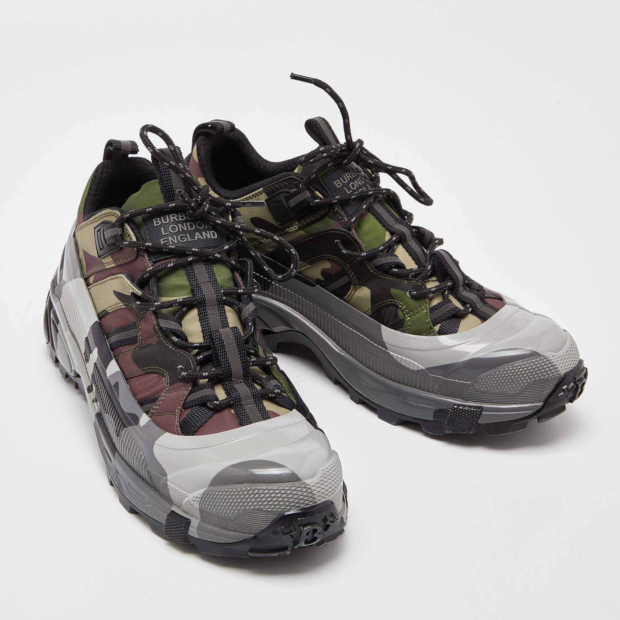 Burberry Multicolor Camouflage Print Nylon Arthur Low-Top Sneakers Size 40 For Sale 2