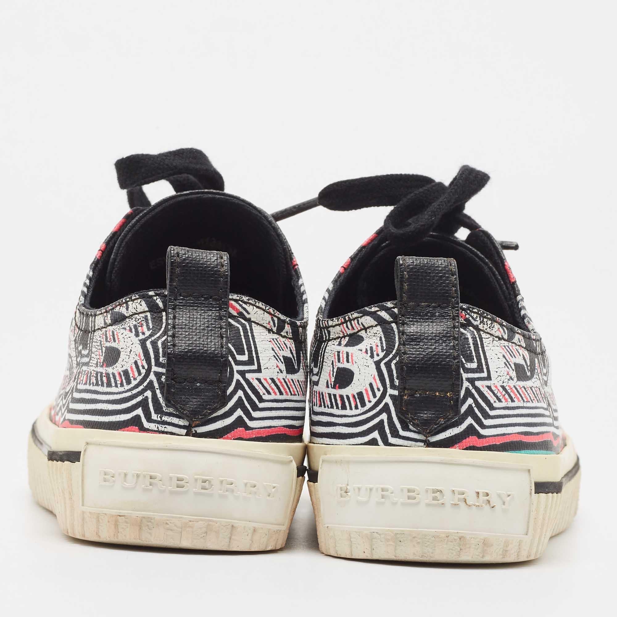 Burberry Multicolor Coated Canvas Kingly Mark Print Low Top Sneakers Size 35 For Sale 1