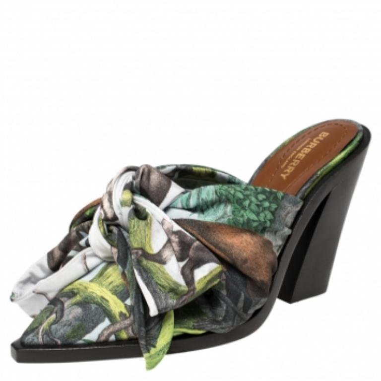 Burberry Mule Tillington multicolore taille 39 Excellent état à Dubai, Al Qouz 2
