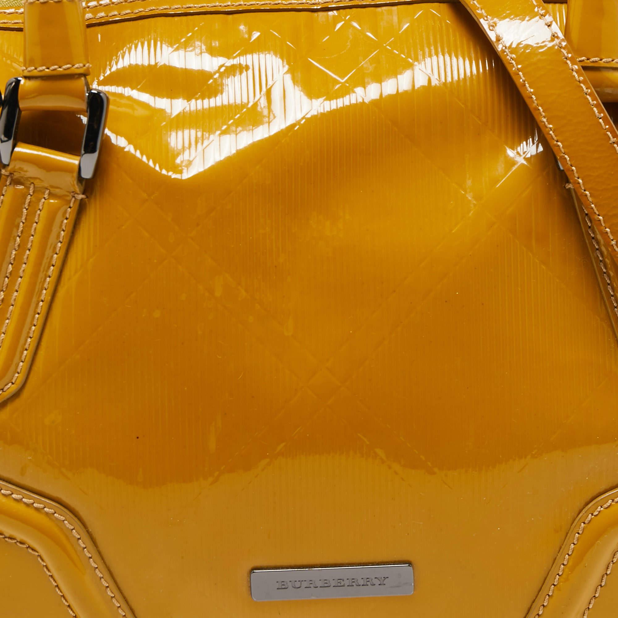 Burberry Mustard Patent Leather Top Zip Tote For Sale 4