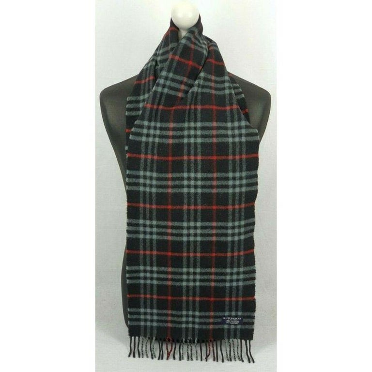 Burberry Navy Blue 872022 Lambswool Nova Check Classic Scarf/Wrap For Sale  at 1stDibs