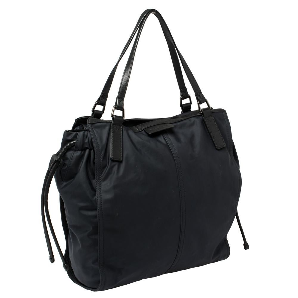 Burberry buckleigh nylon best sale tote bag