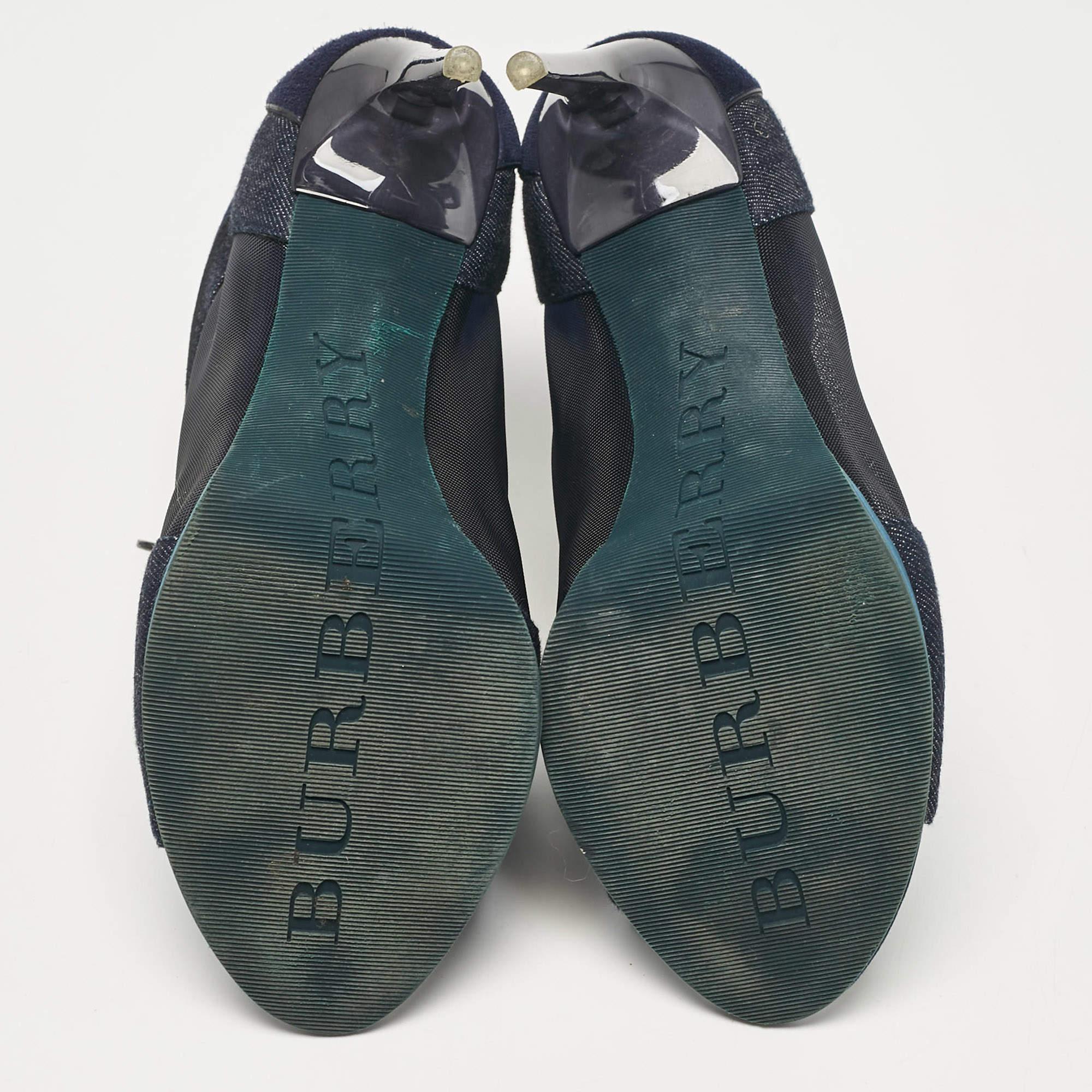 Burberry Navy Blue Denim and Suede Open Toe Booties Size 38 For Sale 1