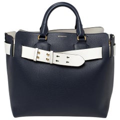 Used Burberry Navy Blue/White Leather Medium Belt Bag