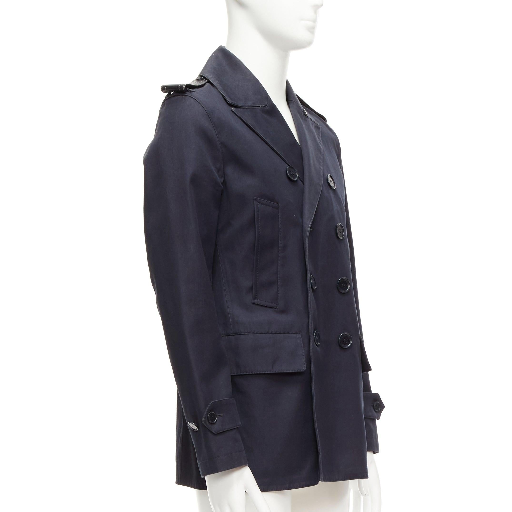 BURBERRY navy cotton wool lined leather epaulet short trench coat IT48 M In Fair Condition For Sale In Hong Kong, NT