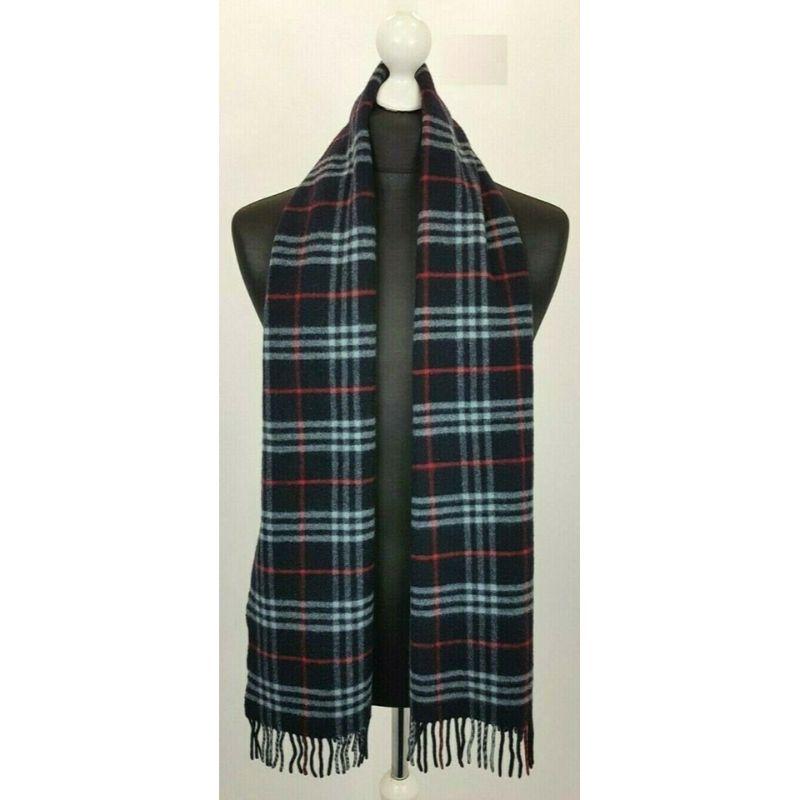 100% GENUINE BURBERRY VINTAGE SCARF
 
 First a little bit about the Burberry Brand we have been asked many times why are some of our scarves and coats with Burberrys on the logo and not Burberry
 
 Burberry and Burberrys are both geniune and is the
