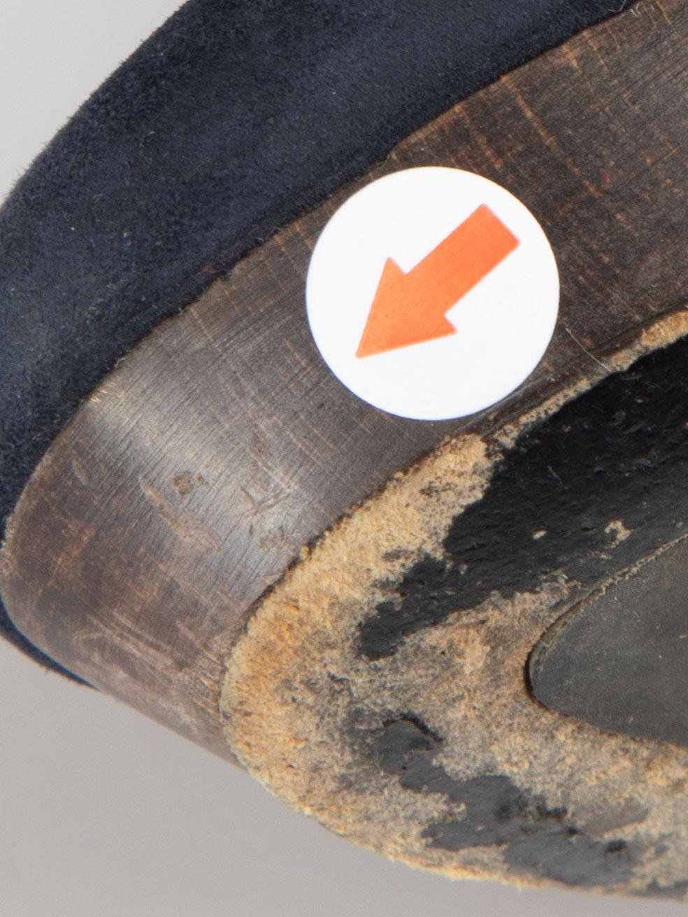 Burberry Botines de ante azul marino con pespuntes en contraste Talla IT 37 en venta 1