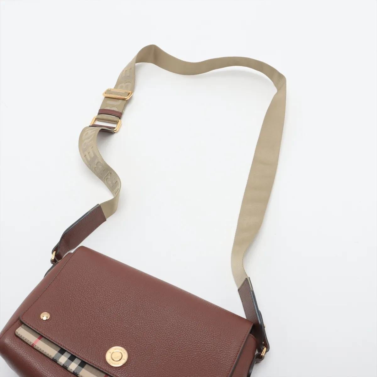 Burberry Nova Check Hampshire Shoulder Bag Brown en vente 1