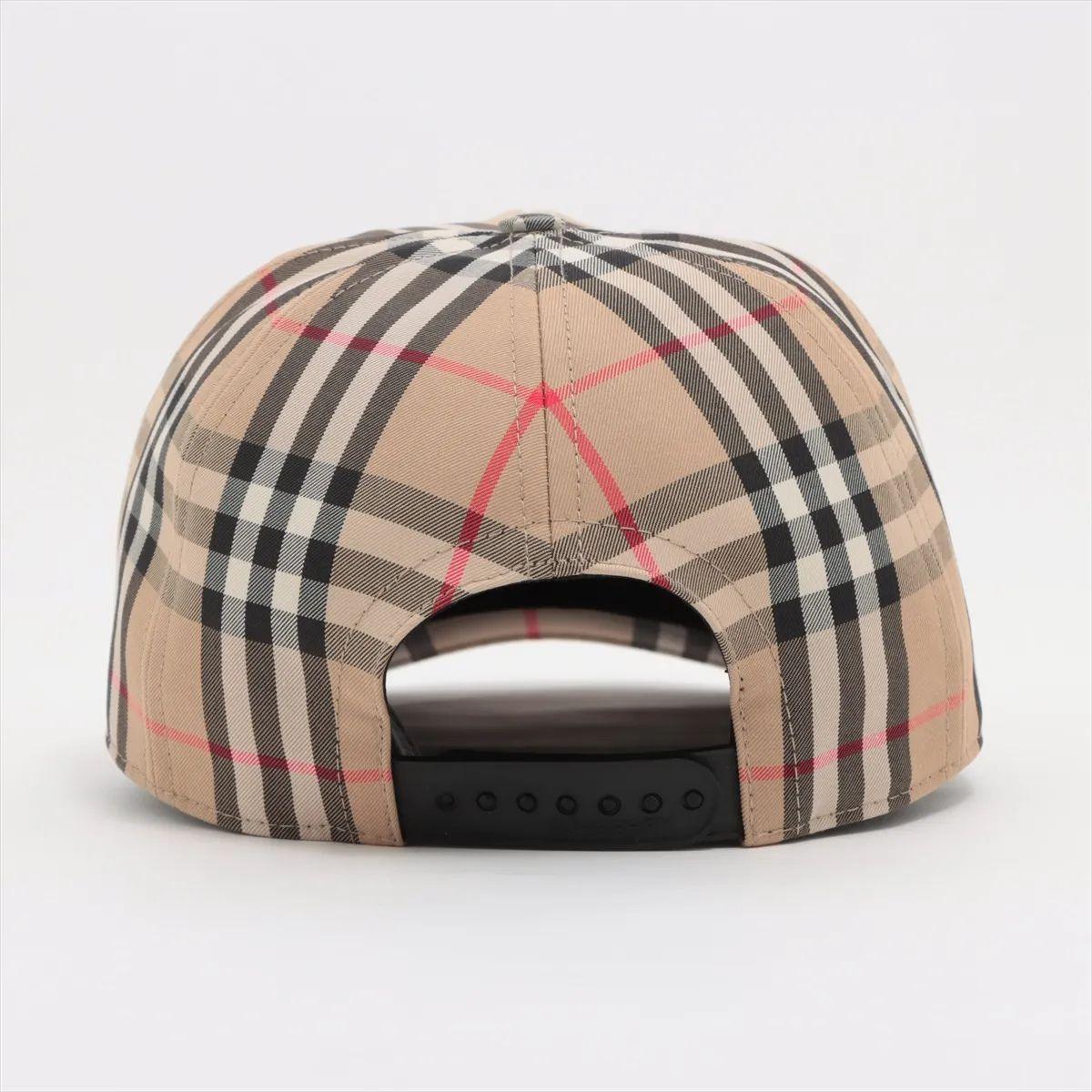 Burberry Nova Check Love Print Baumwollmütze Beige für Damen oder Herren im Angebot