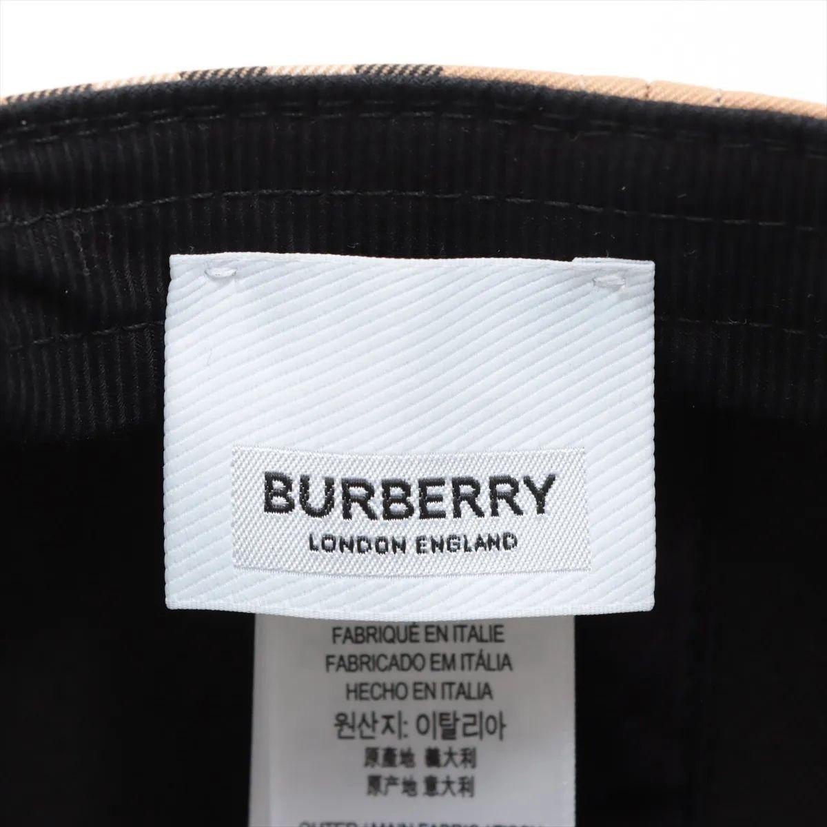 Burberry Nova Check Love Print Baumwollmütze Beige im Angebot 2