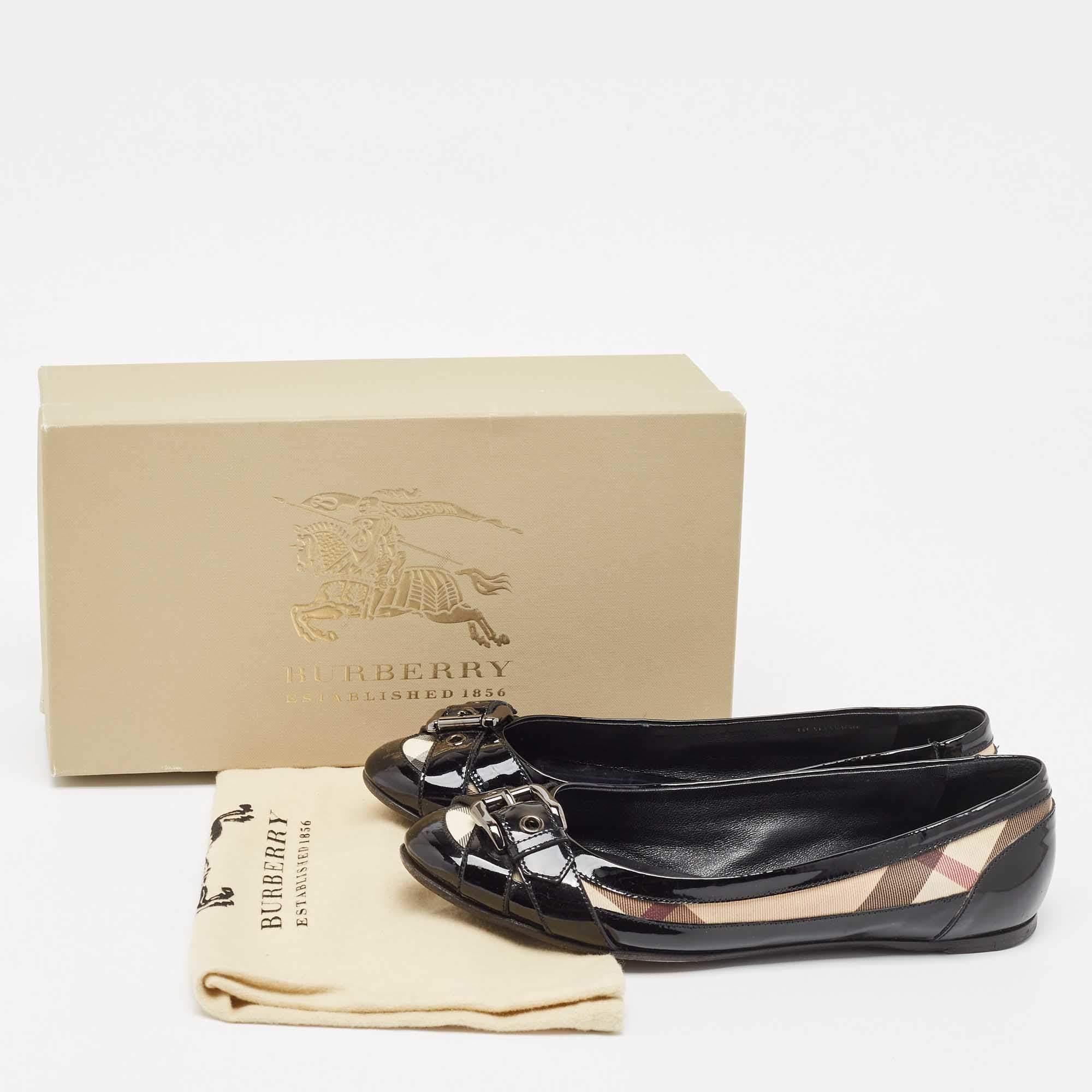 Burberry Nova Check PVC and Patent Leather Buckle Ballet Flats Size 38 For Sale 5