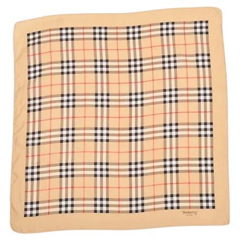 Burberry Nova Check Silk Pocket Square Hankerchief (carré de poche en soie à carreaux) en vente