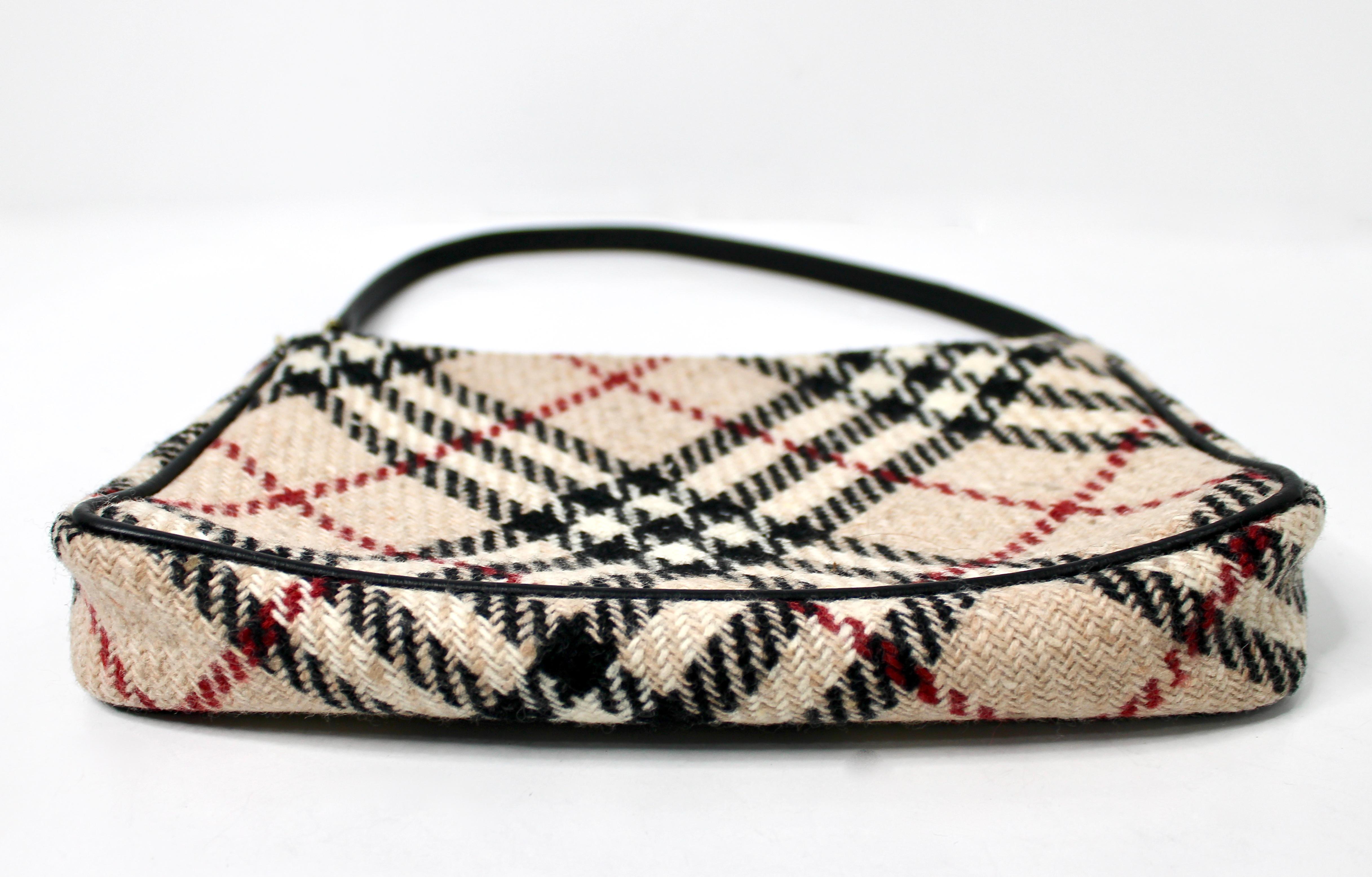 Burberry Nova Check Wool Mini Borsa a tracolla circa Y2K in vendita 1