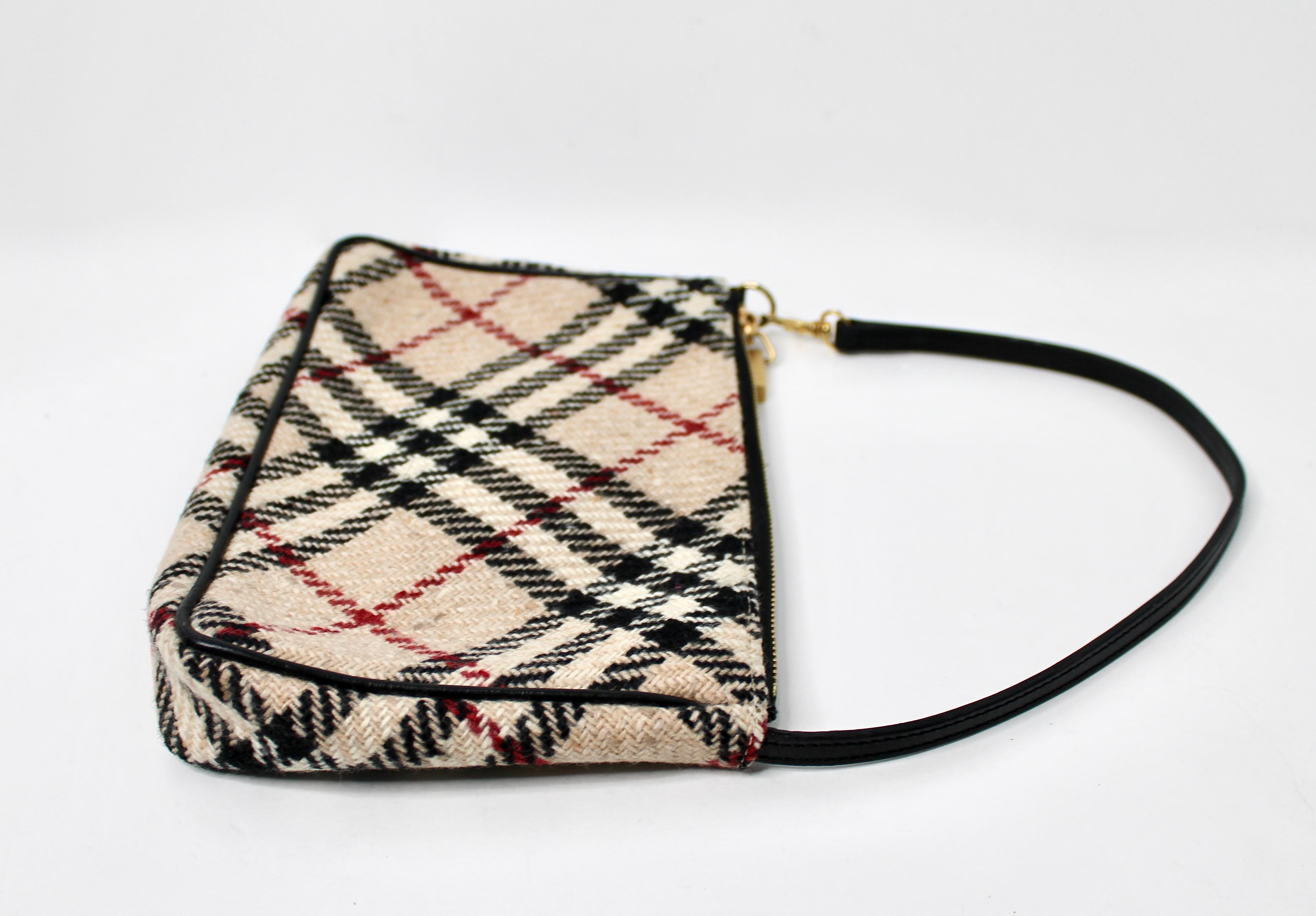 Burberry Nova Check Wool Mini Borsa a tracolla circa Y2K in vendita 3