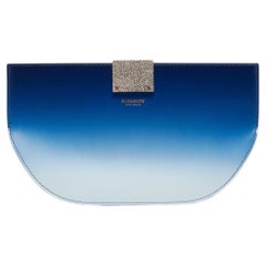 Burberry Ombre Blaue Olympia-Clutch aus Leder mit Kristallkristall