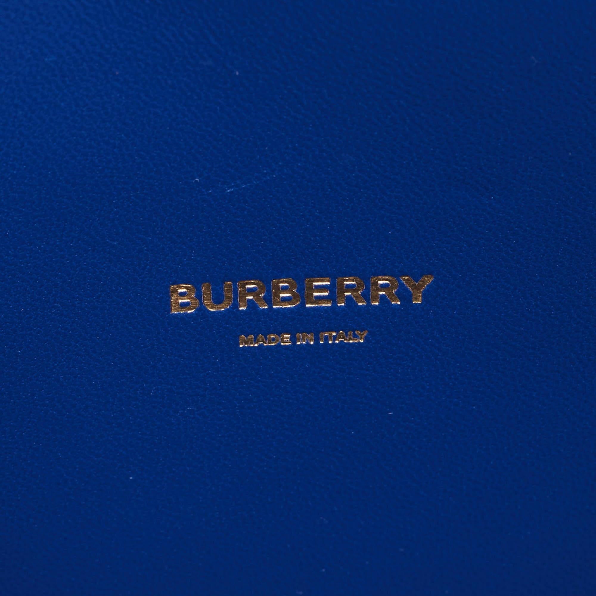 Burberry Ombre Blue Leather Olympia Crystals Clutch For Sale 2