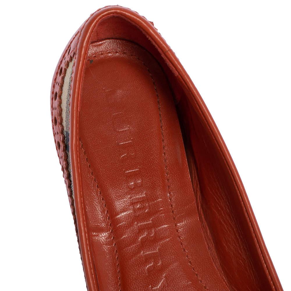 Burberry Orange Brogue Leather And Haymarket Check Canvas Tudor Flats Size 36 3