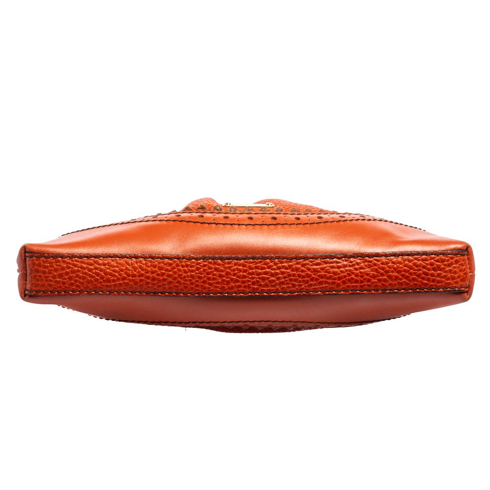 Burberry Orange Brogue Leather Tassel Crossbody Bag In Good Condition In Dubai, Al Qouz 2