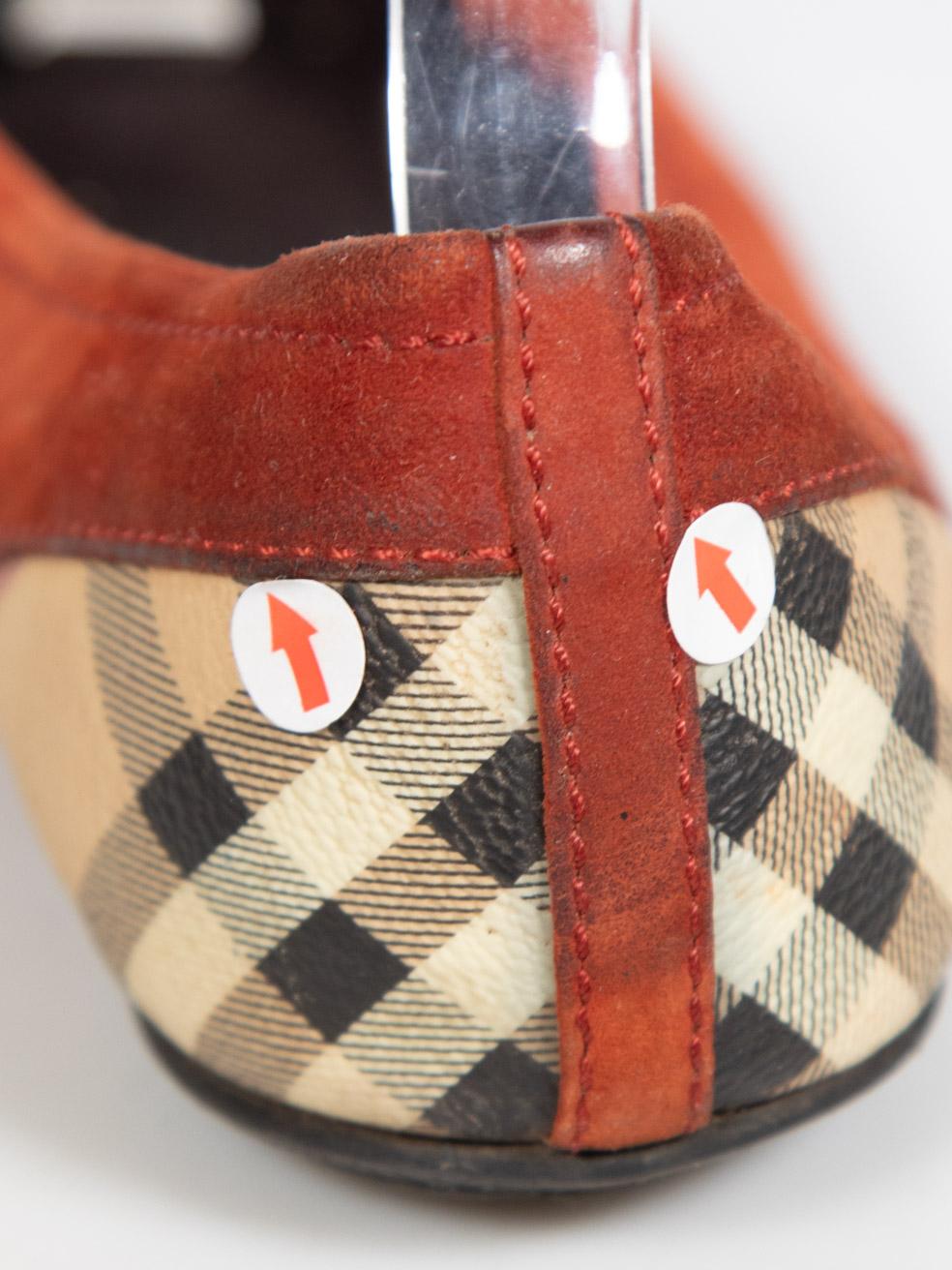 Burberry Chaussures à carreaux Nova en daim orange taille IT 38 en vente 3