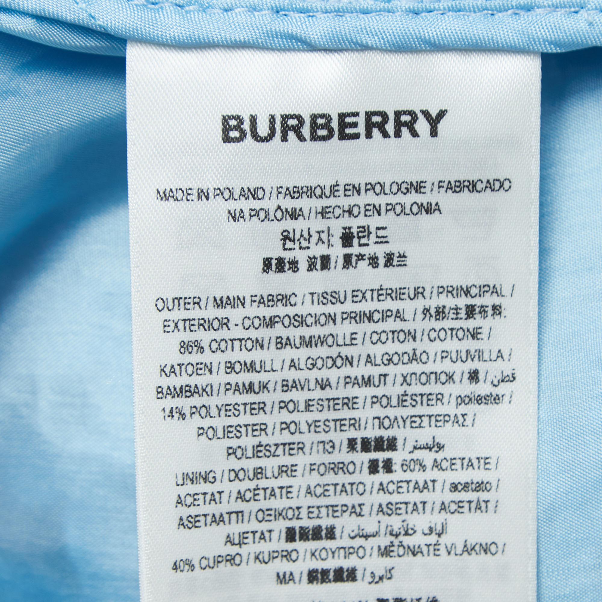 Women's or Men's Burberry Pale Blue Lace Pencil Skirt S For Sale