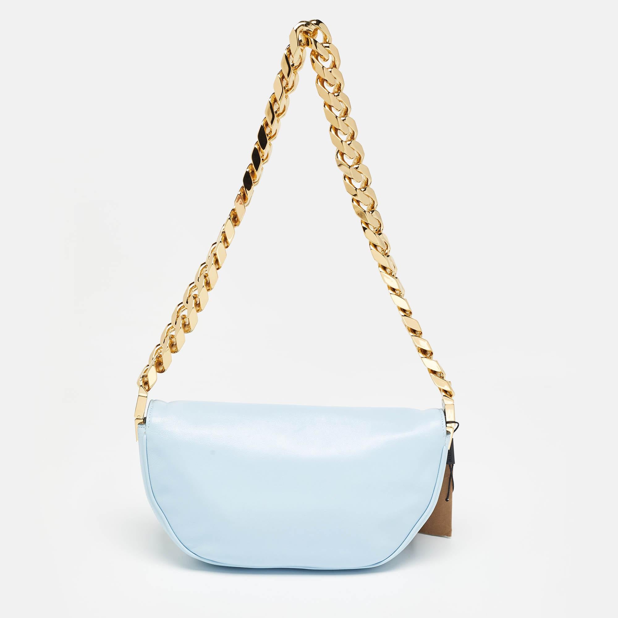 Burberry Pale Blue Leather Small Olympia Chain Shoulder Bag In Excellent Condition For Sale In Dubai, Al Qouz 2