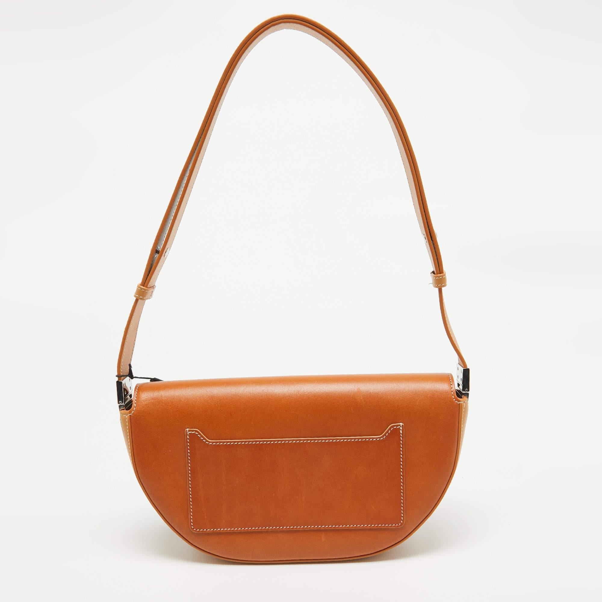 Women's Burberry Pale Orange Leather Small Olympia Shoulder Bag For Sale