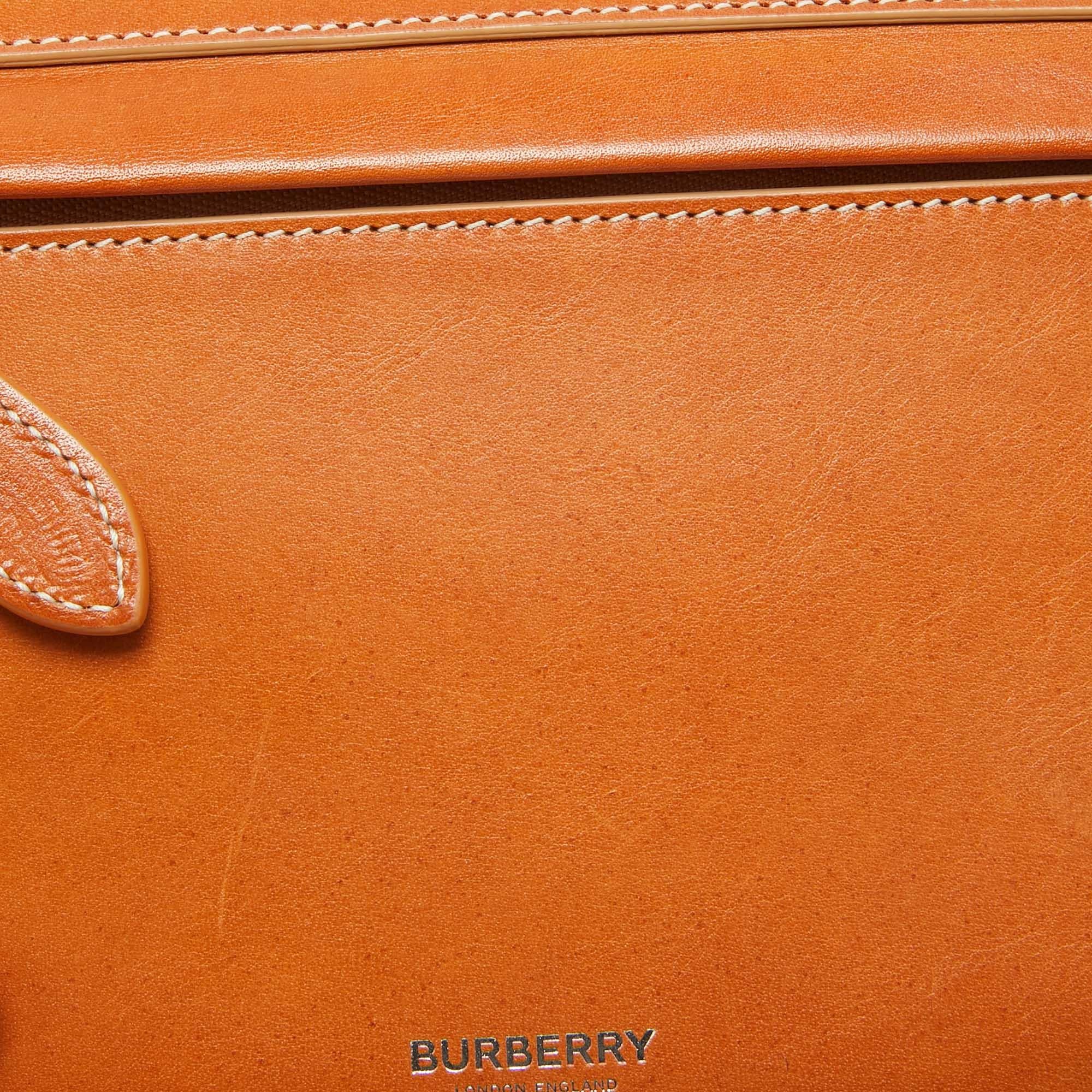 Burberry Pale Orange Leather Small Olympia Shoulder Bag For Sale 3