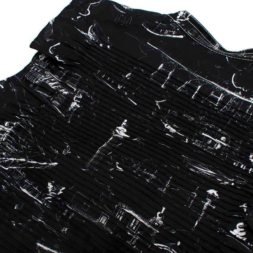 Burberry Parker Black & White Landmark Print Silk Dress For Sale 5