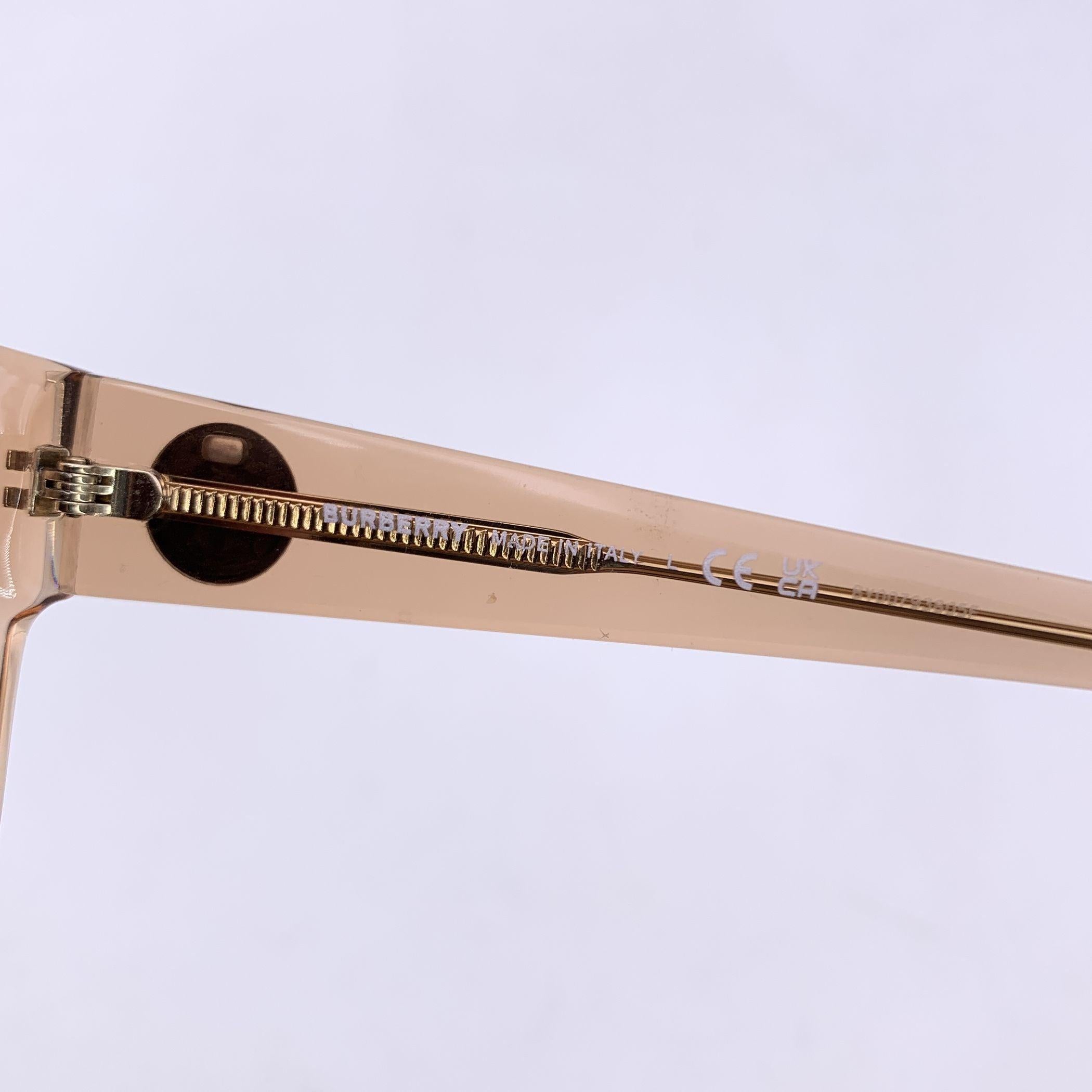 Lunettes de soleil Burberry Peach Transparent B 4345 Shaded 54/17 140 mm en vente 1
