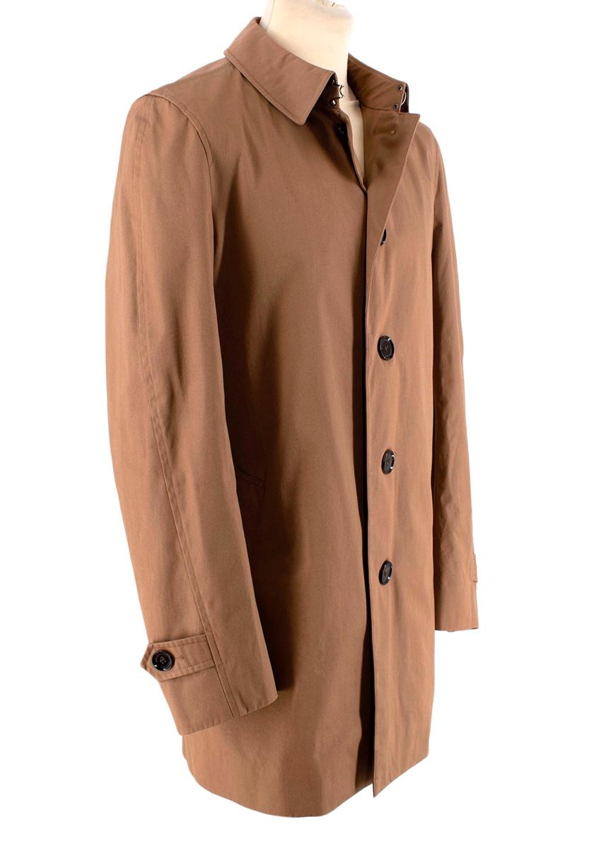  Burberry Pimlico Tan Cotton Gabardine Car Coat
 

 - Classic heritage Burberry style, featuring a classic collar and single breast button down front
 - Softly tailored straight cut, perfect for layering, and suitable for both formal and casual