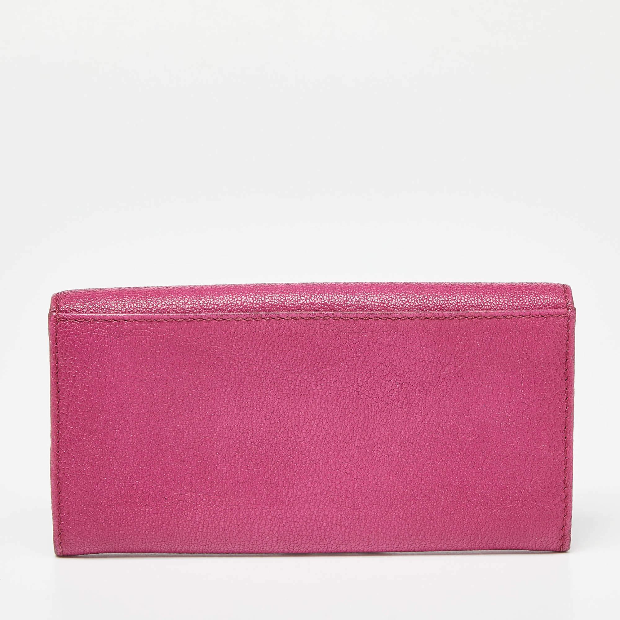 Burberry Pink Leather Flap Continental Wallet For Sale 5