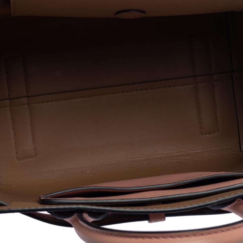 Burberry Pink Leather Small Triple Stud Belt Bag In Good Condition In Dubai, Al Qouz 2