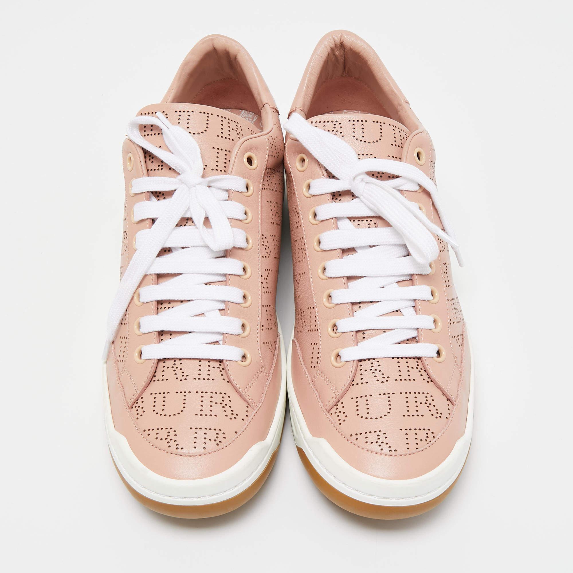 Beige Burberry Pink Leather Westford Low Top Sneakers Size 41