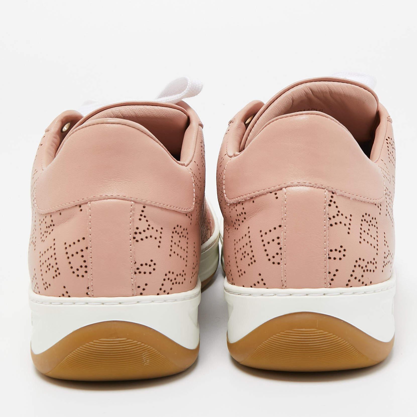 Women's Burberry Pink Leather Westford Low Top Sneakers Size 41