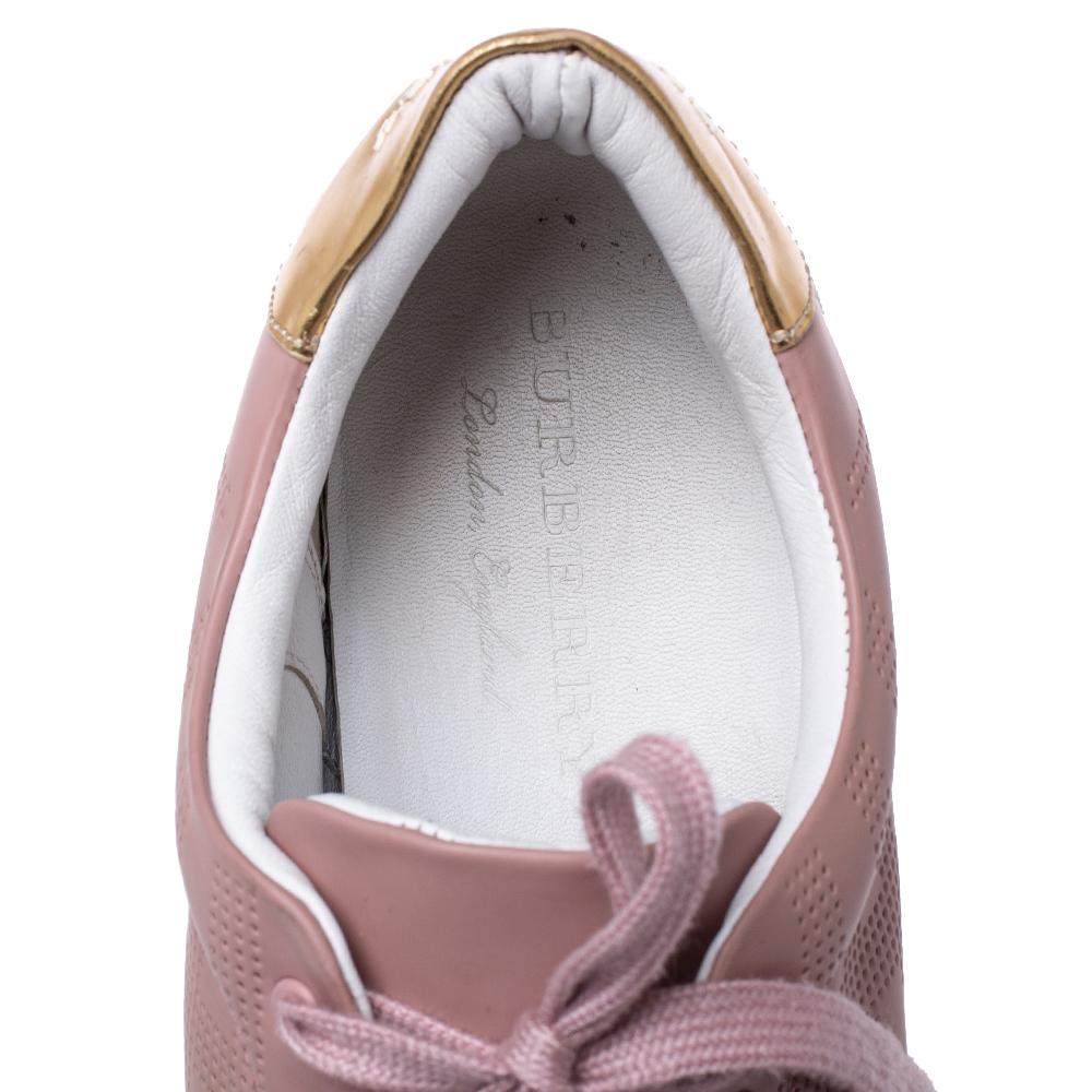 Beige Burberry Pink Perforated Leather Westford Low Top Sneakers Size 38.5 For Sale