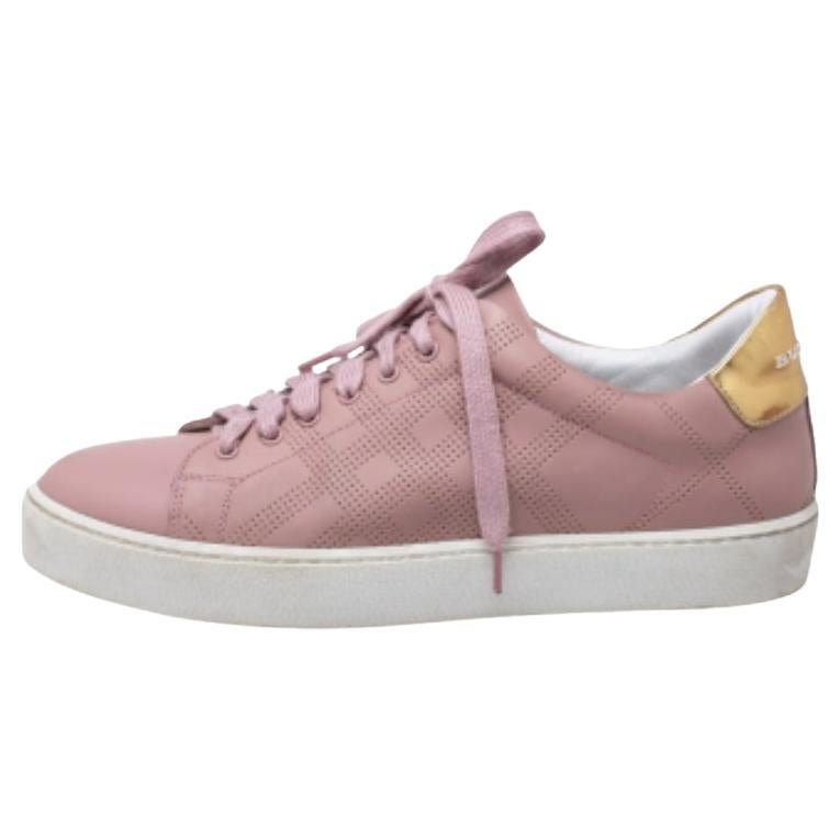 Burberry Pink Perforated Leather Westford Low Top Sneakers Size 38.5 For Sale
