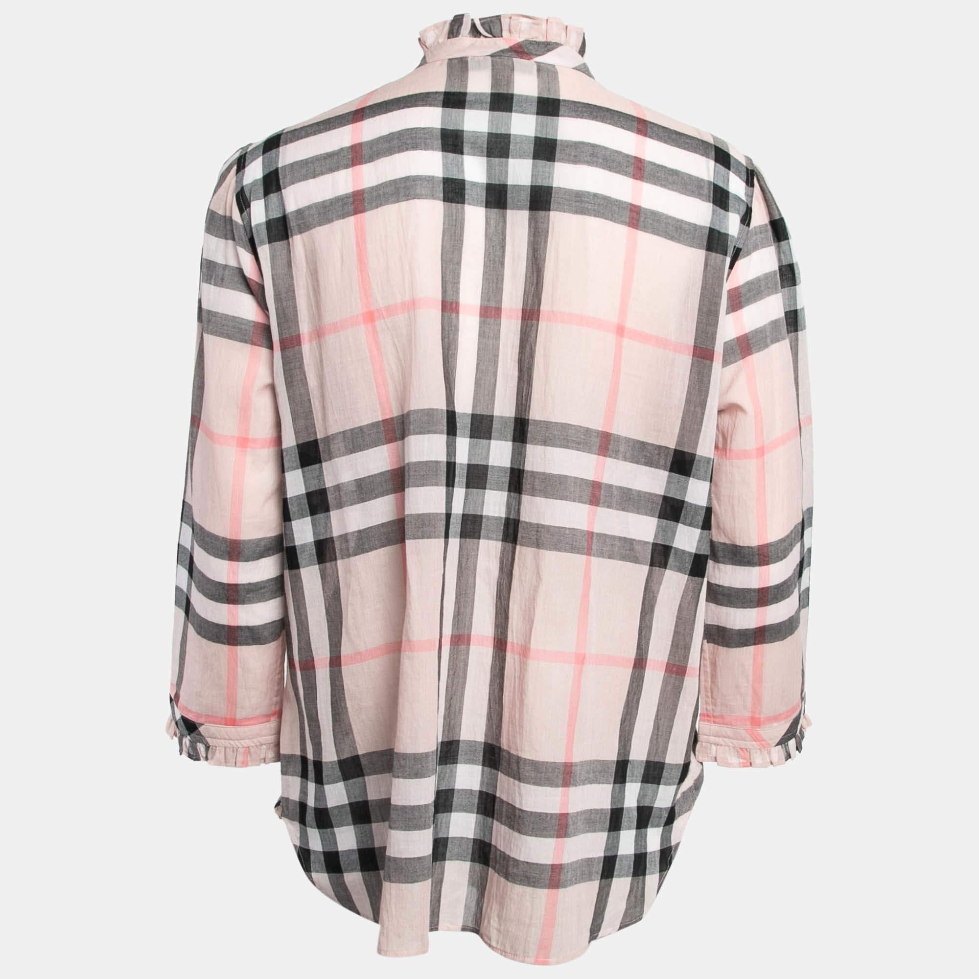 Careful tailoring quality materials and elegant cuts make this designer top a piece to cherish It comes in a classic design to be easy to style.