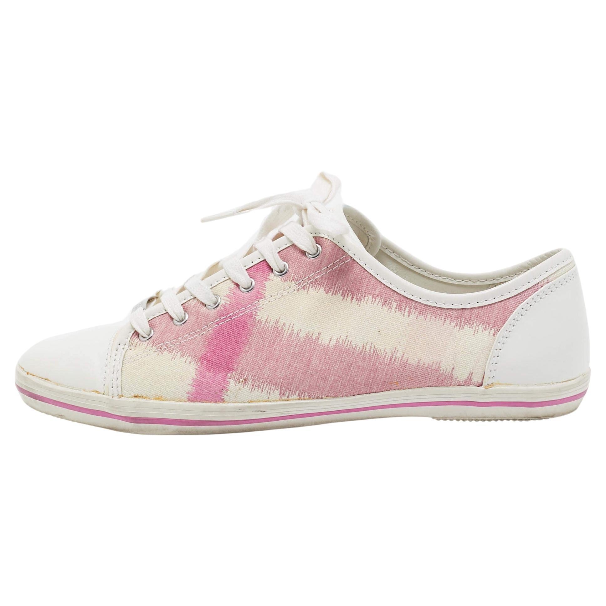 Burberry Pink/White Leather and Canvas Cap Toe Low Top Sneakers Size 41 For Sale