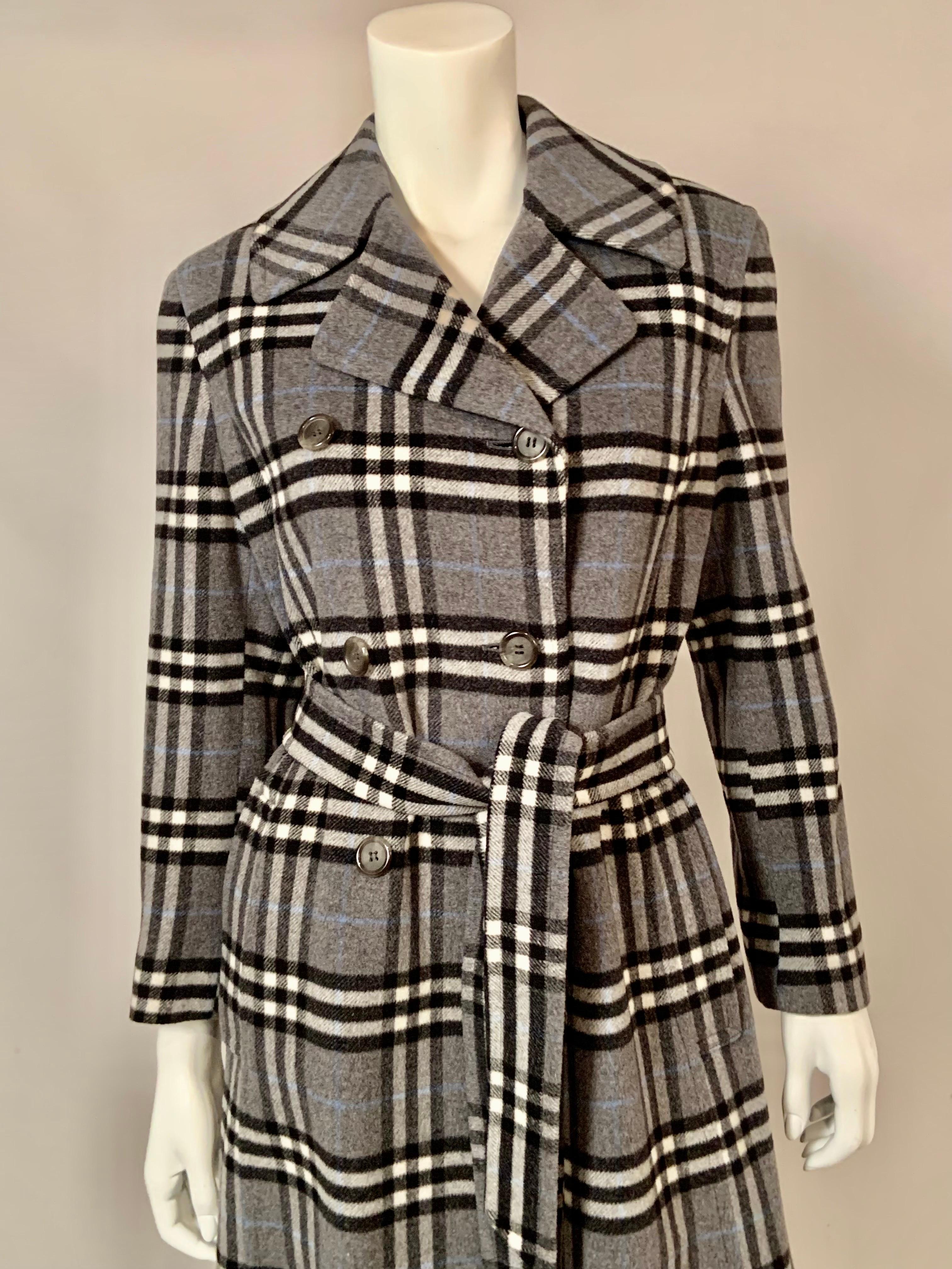 Burberry Plaid Cashmere and Wool Blend Coat and Belt In Excellent Condition For Sale In New Hope, PA