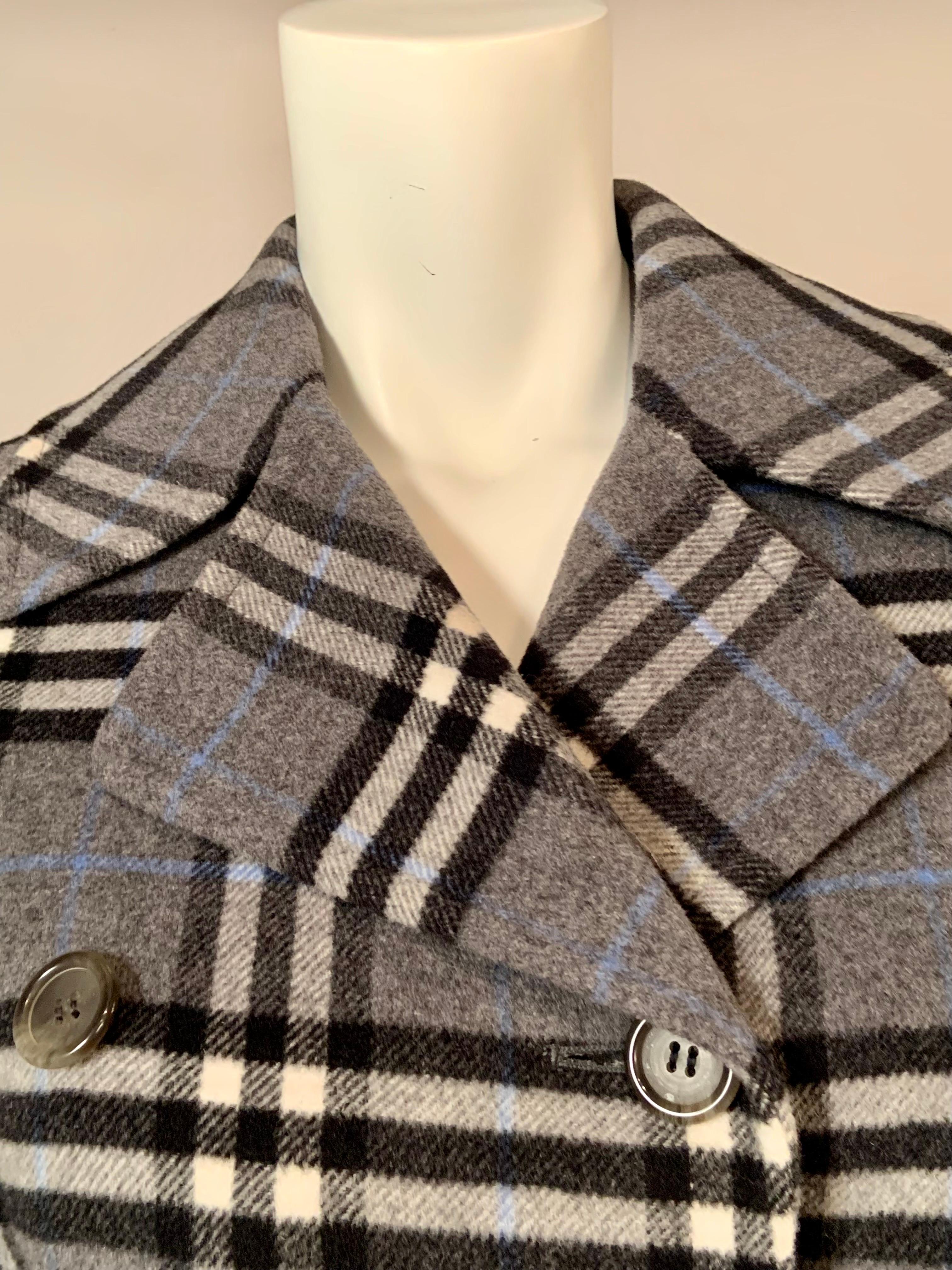 Women's Burberry Plaid Cashmere and Wool Blend Coat and Belt For Sale