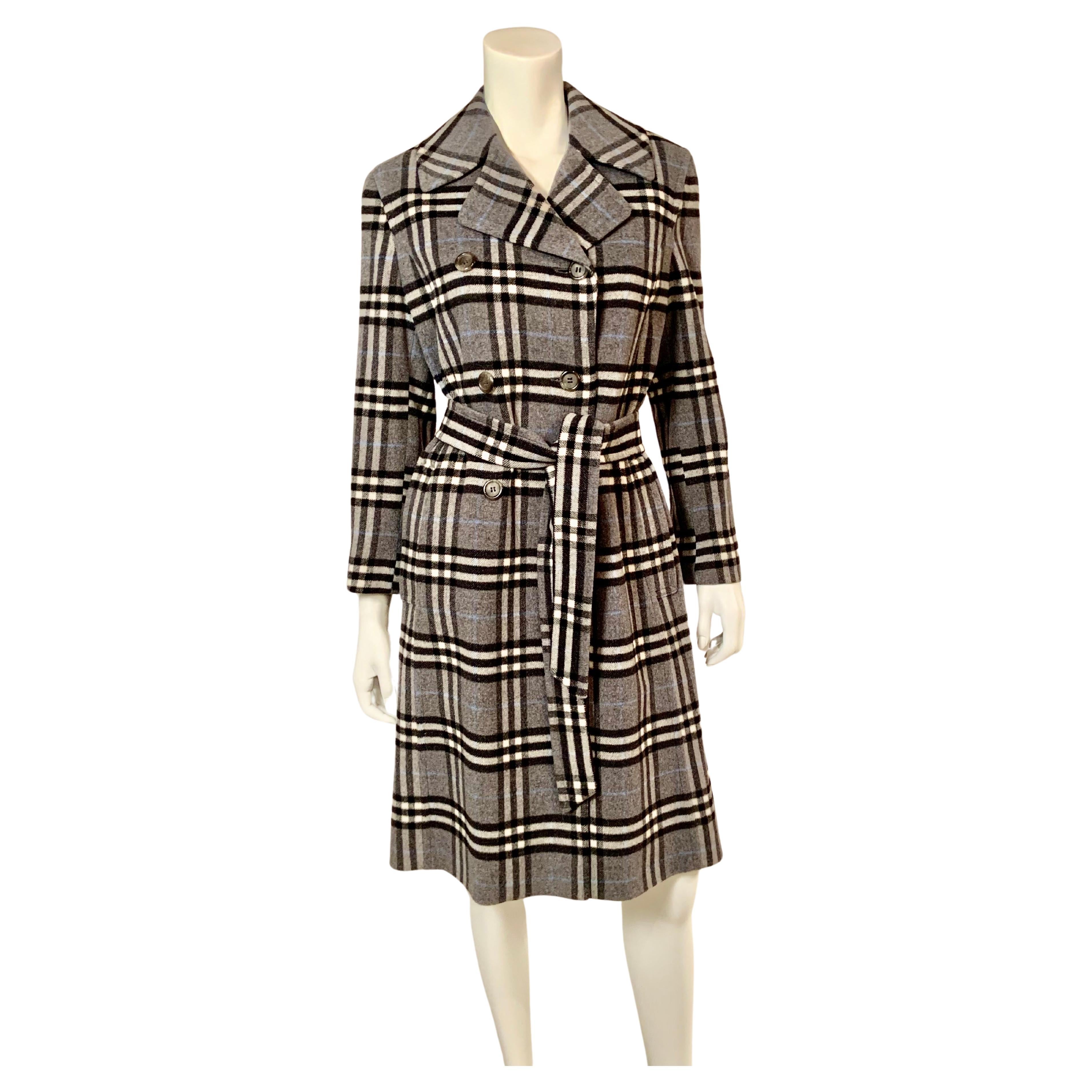 Burberry Plaid Cashmere and Wool Blend Coat and Belt For Sale
