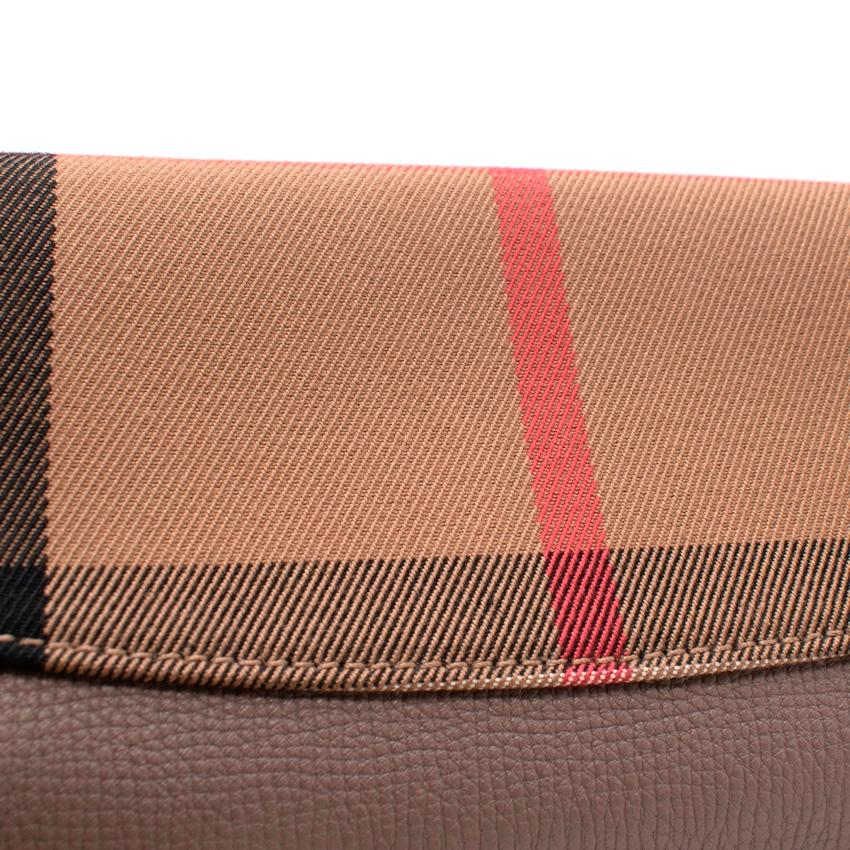 Women's Burberry Porter Taupe Leather & House Check Canvas Long Wallet For Sale