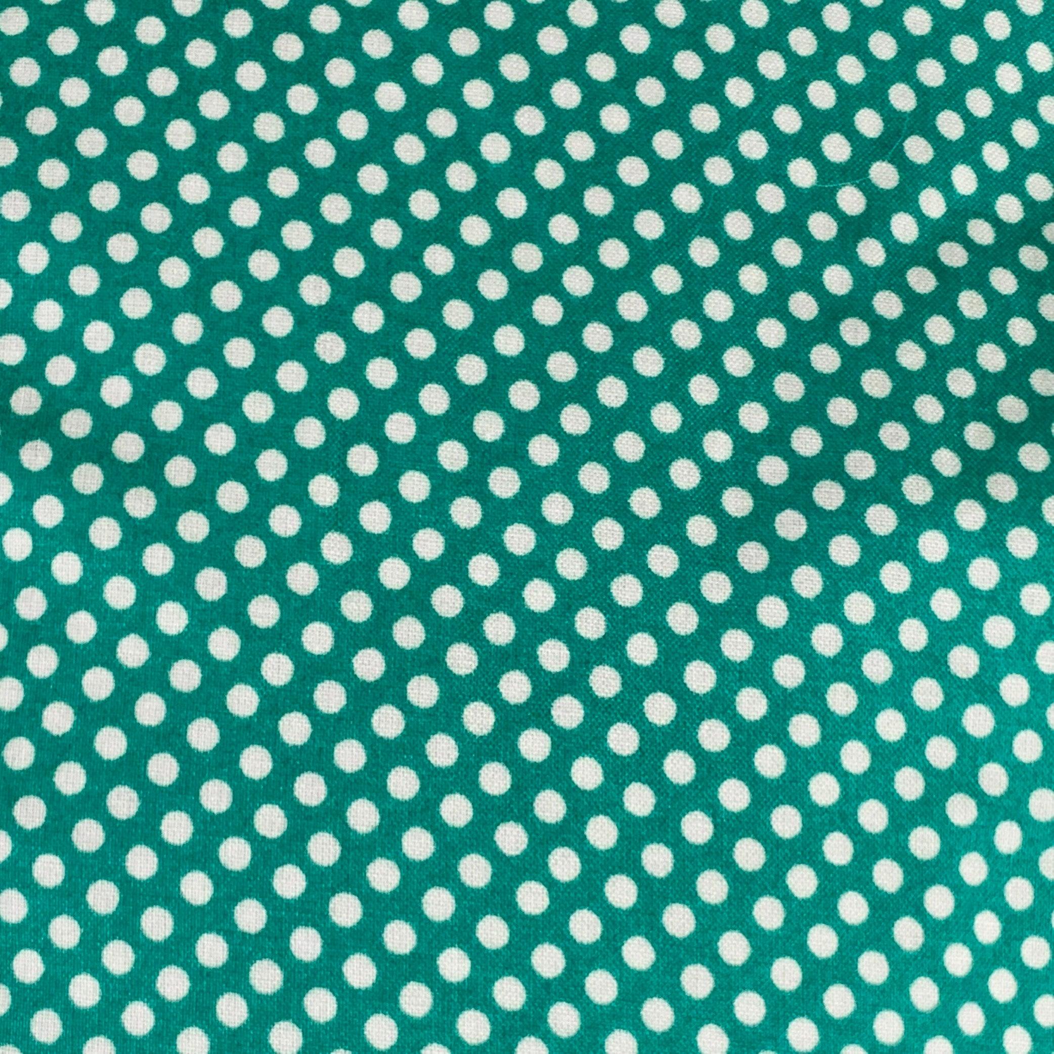BURBERRY PRORSUM 2011
long sleeve shirt in a green and white cotton woven fabric featuring a polka dot pattern, spread collar, and button closure. Made in Italy.Excellent Pre-Owned Condition. 

Marked:   16/38 

Measurements: 
 
Shoulder: 17 inches