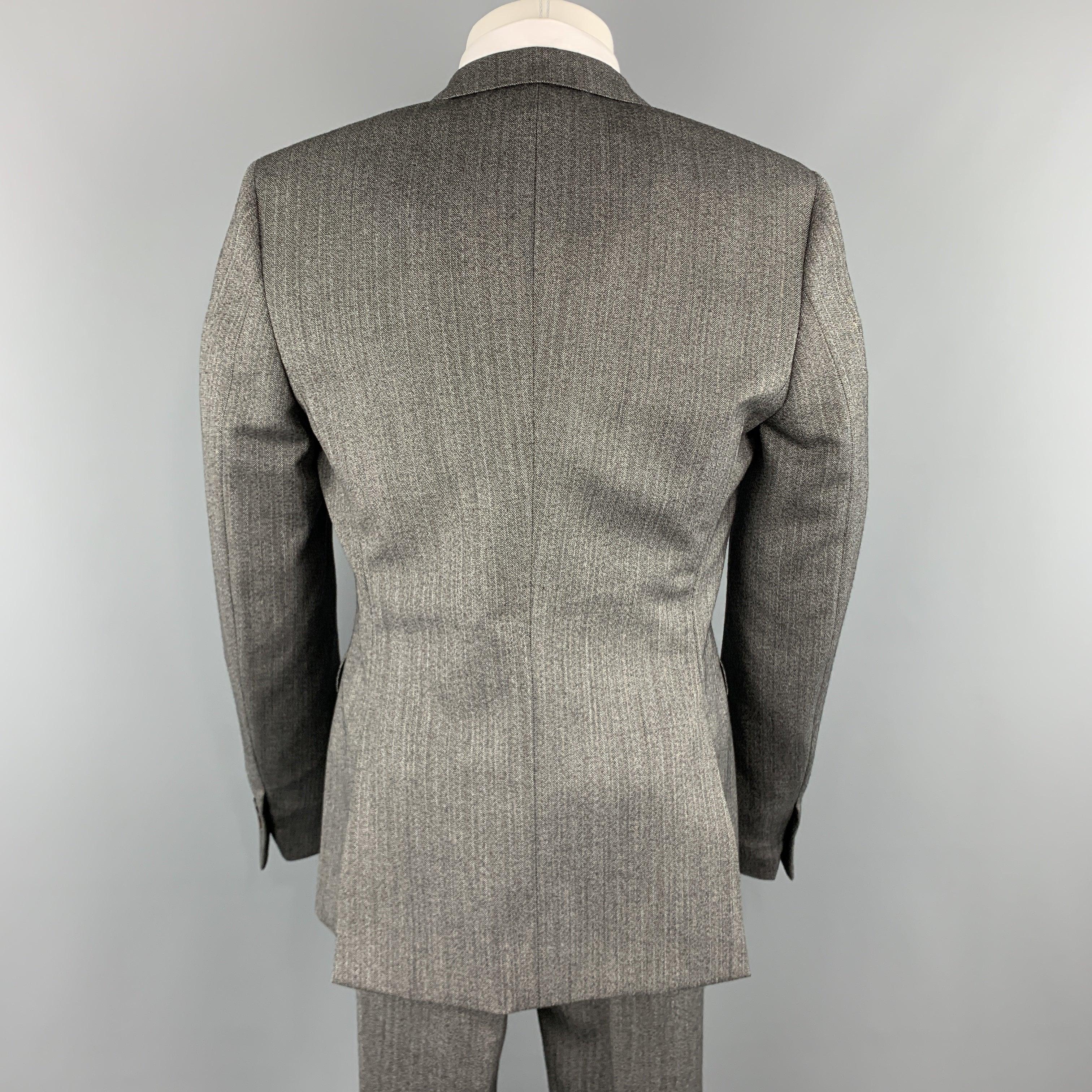 Men's BURBERRY PRORSUM 40 Grey Herringbone Wool 32 x 32 Notch Lapel  Suit For Sale